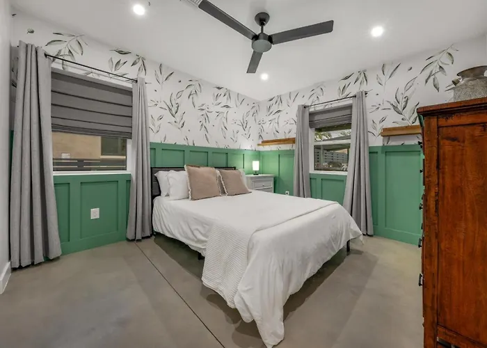 Sam Hughes, 3 Bedroom 2 Ba, Outdoor Living, Grill Tucson