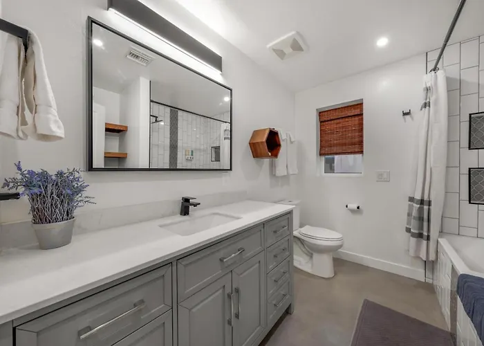 Sam Hughes, 3 Bedroom 2 Ba, Outdoor Living, Grill * Tucson